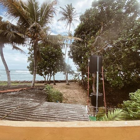 Together Beach House Midigama East Exterior photo